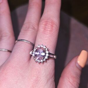 Costume jewelry ✨️ pink 💗 diamond 💎 ring 💍
